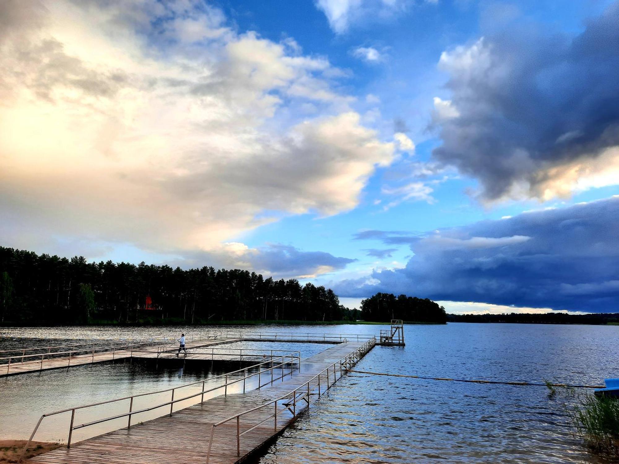 Lake & Library Boutique Hotel Іґналіна Екстер'єр фото